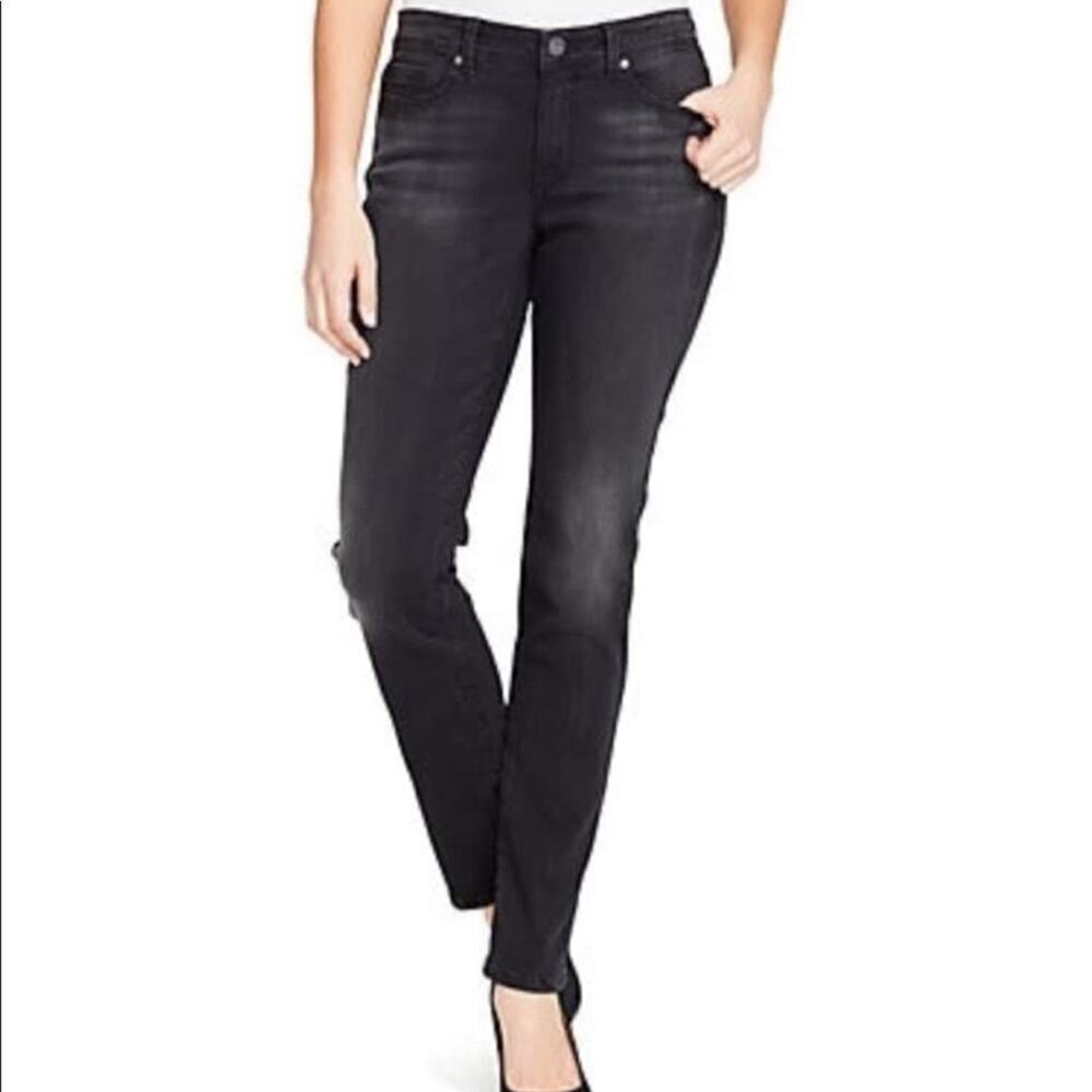 👉 Bandolino Mandie Women’s Flattering Straight Average Length Denim Size 16